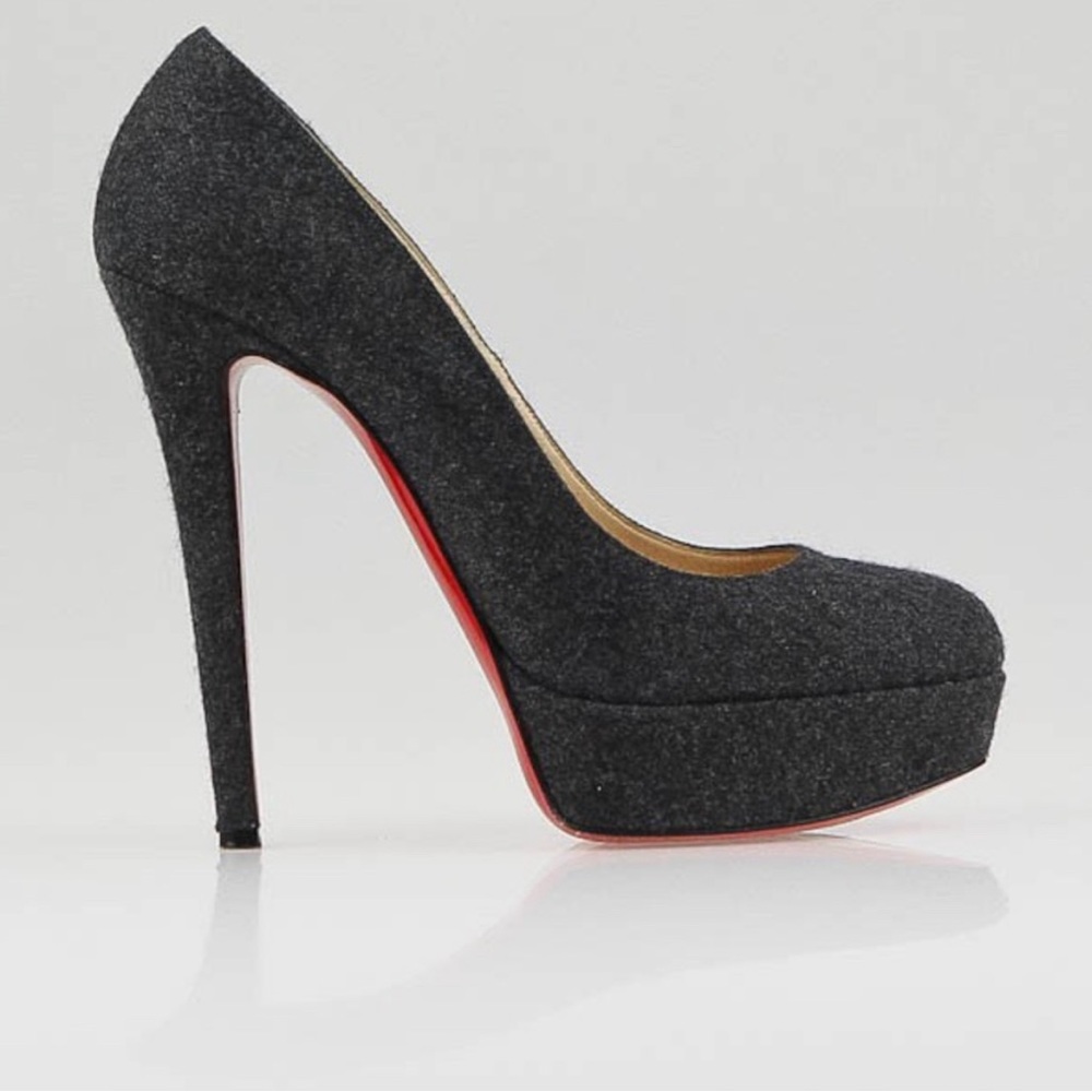 Gorgeous Gray Flannel Pumps CL